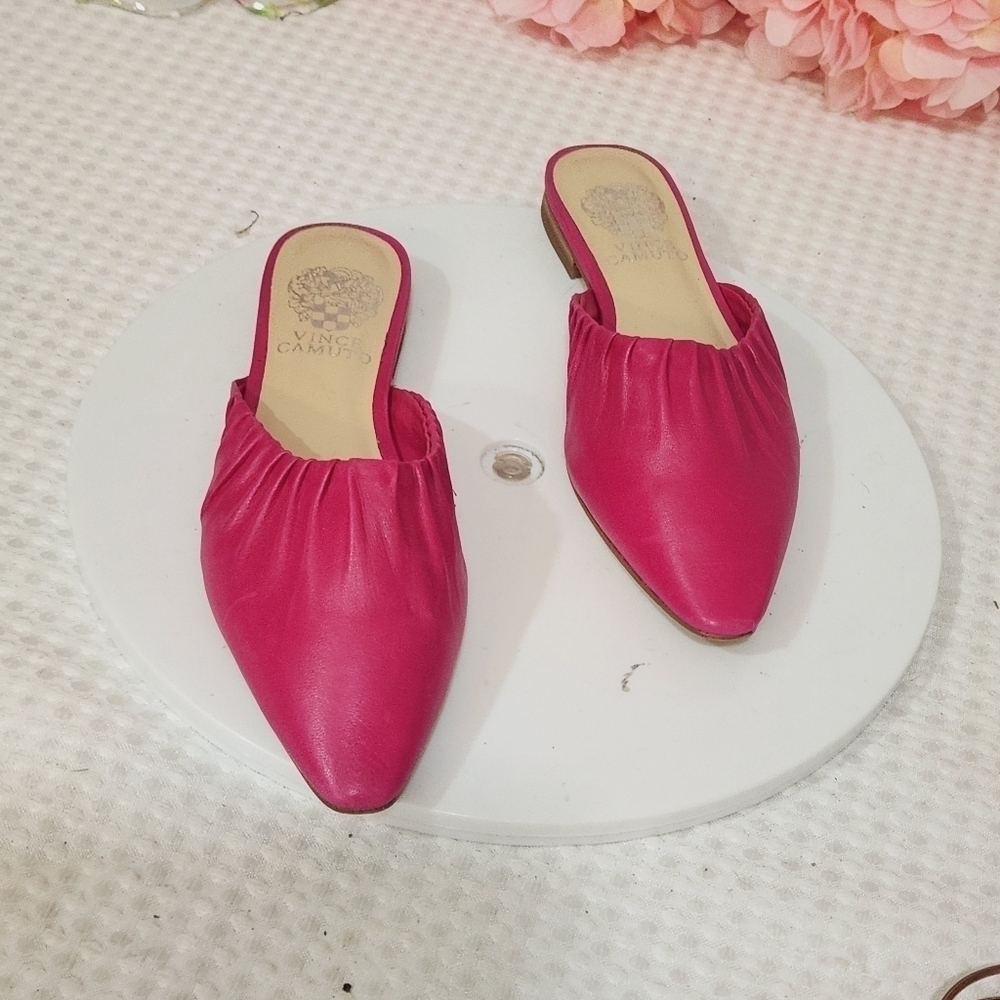 VINCE CAMUTO Women's Hot Pink Pressen Ruched Mules Size 6.5 M - Picture 6 of 10